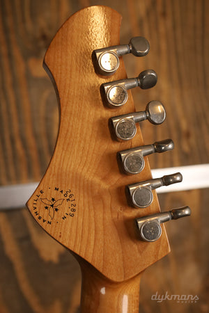 Novo Serus J Dealer Limited in Olympic White over Aztec Gold