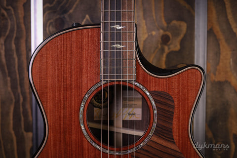 Taylor 50th Anniversary Builder's Edition 814ce