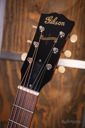 Gibson Custom 1942 Banner J-45 Reissue Vintage Sunburst