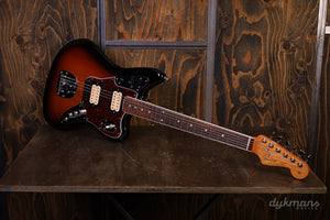 Fender Curt Cobain Jaguar 3-Color Sunburst