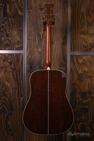 Martin D-28 Sunburst