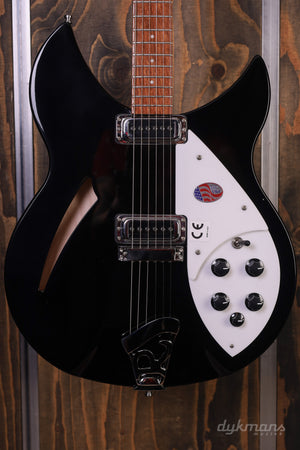 Rickenbacker 330 Jet Glo