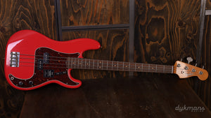 Fender Limited Edition Vintera II Road Worn '60s Precision Bass Fiesta Red
