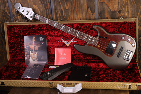 (GERESERVEERD) Fender Custom Shop Limited Edition P-Bass Special Journeyman Relic Charcoal Frost Metallic