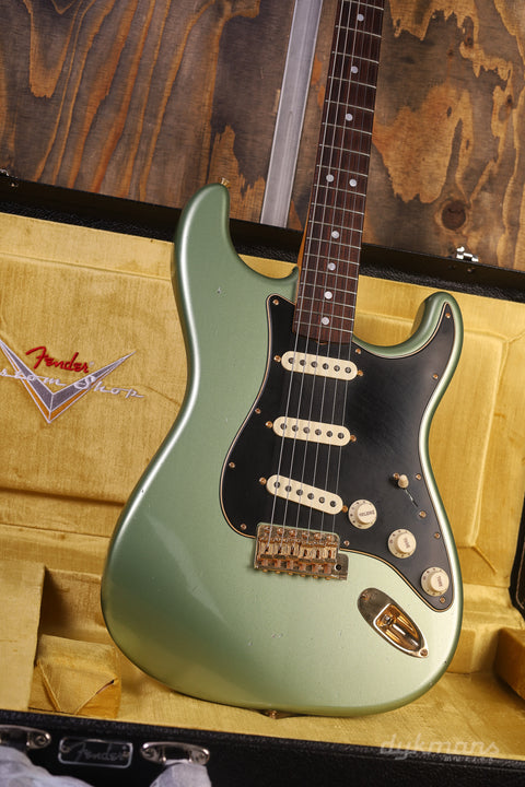 Fender Custom Shop Limited Edition 1965 Dual-Mag Stratocaster Journeyman Relic Aged Sage Green