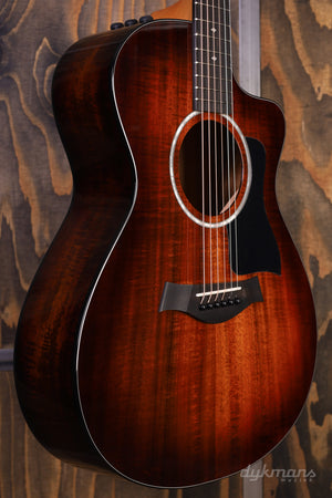 Taylor 222ce-K DLX Hawaiian Koa
