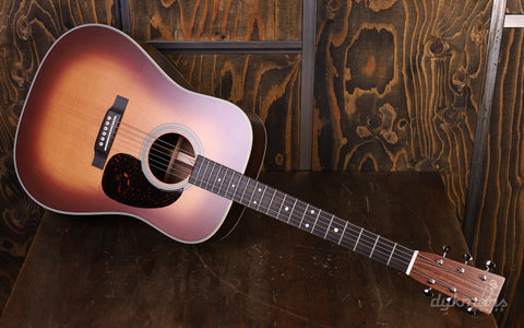 Martin D-28 Satin Amberburst