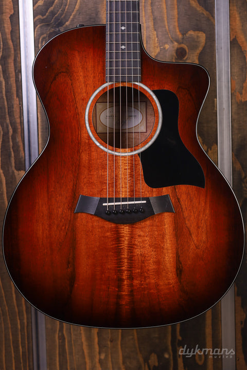 Taylor 224ce-K DLX PRE-OWNED!