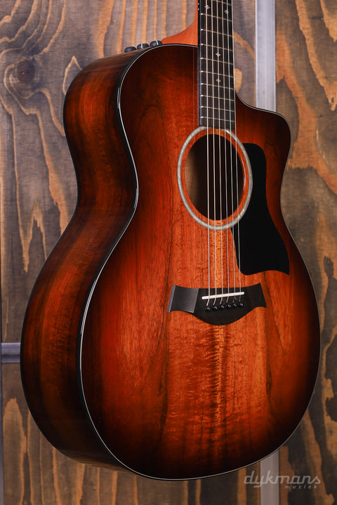 Taylor 224ce-K DLX PRE-OWNED!