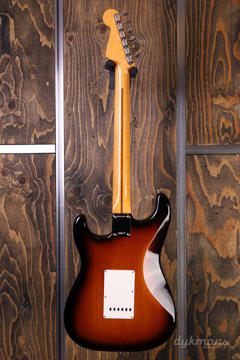 Fender American Vintage II '57 Stratocaster 2-Tone Sunburst