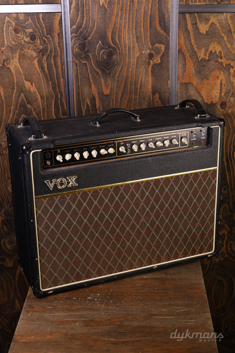 Electric Guitar Amplifiers