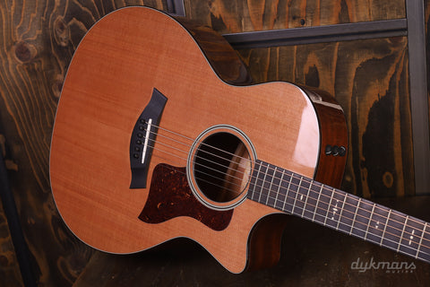 Taylor 514ce V-Class Cedar & Mahogany + Free Taylor Strap!