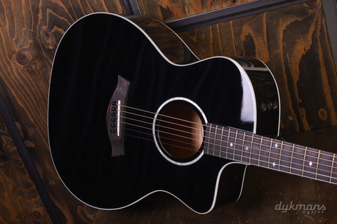 Taylor 214ce-BLK DLX