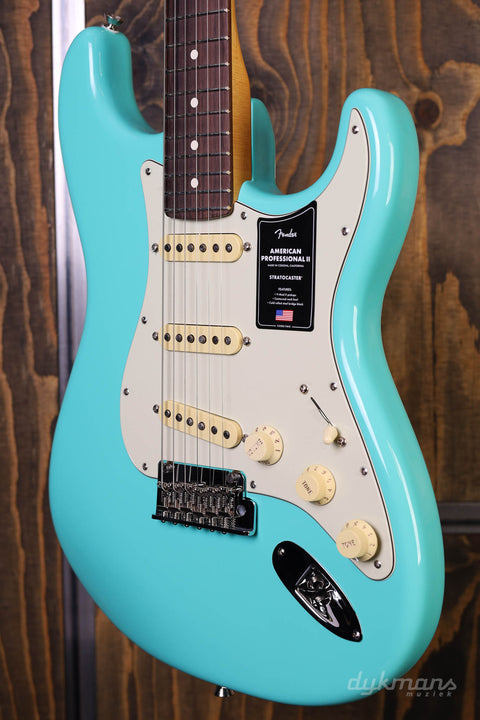 Fender Limited Edition American Pro II Strat Seafoam Green