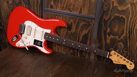 Fender Player II Stratocaster HSS Coral Red