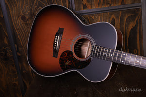 Maton Troubadour Traditional