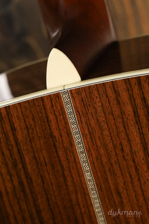 Martin HD-28V