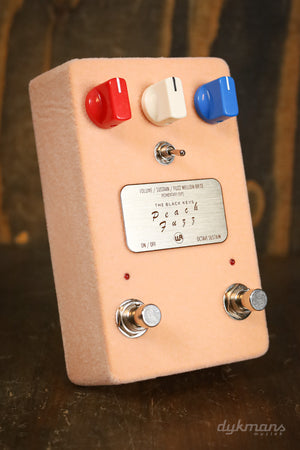 Warm Audio Peach Fuzz MOD