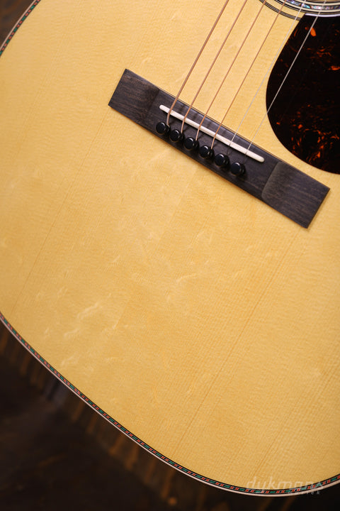 Martin Custom Shop 00-14 Flamed Mahogany