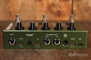 Darkglass ADAM aggressively distorting advanced machine